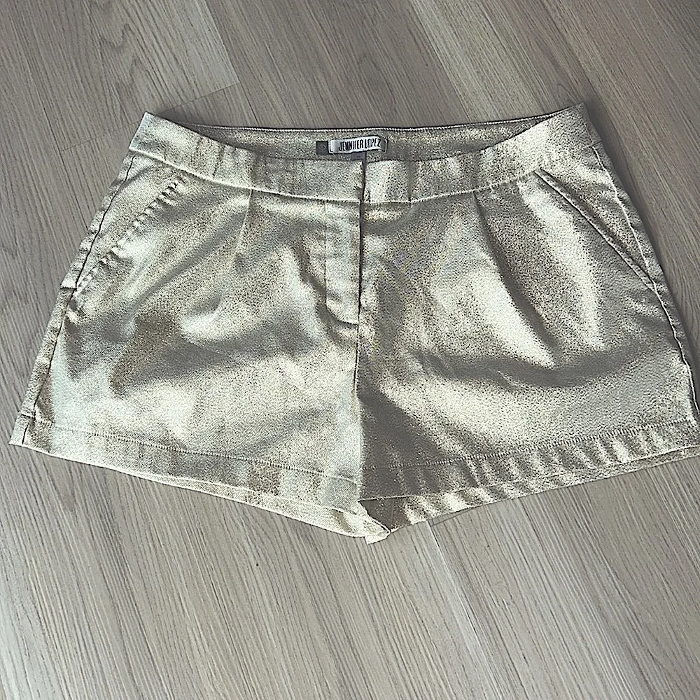 Jennifer Lopez Women's Shorts 10 Gold NWOT Metallic Glitter Glam Sparkle Barbie